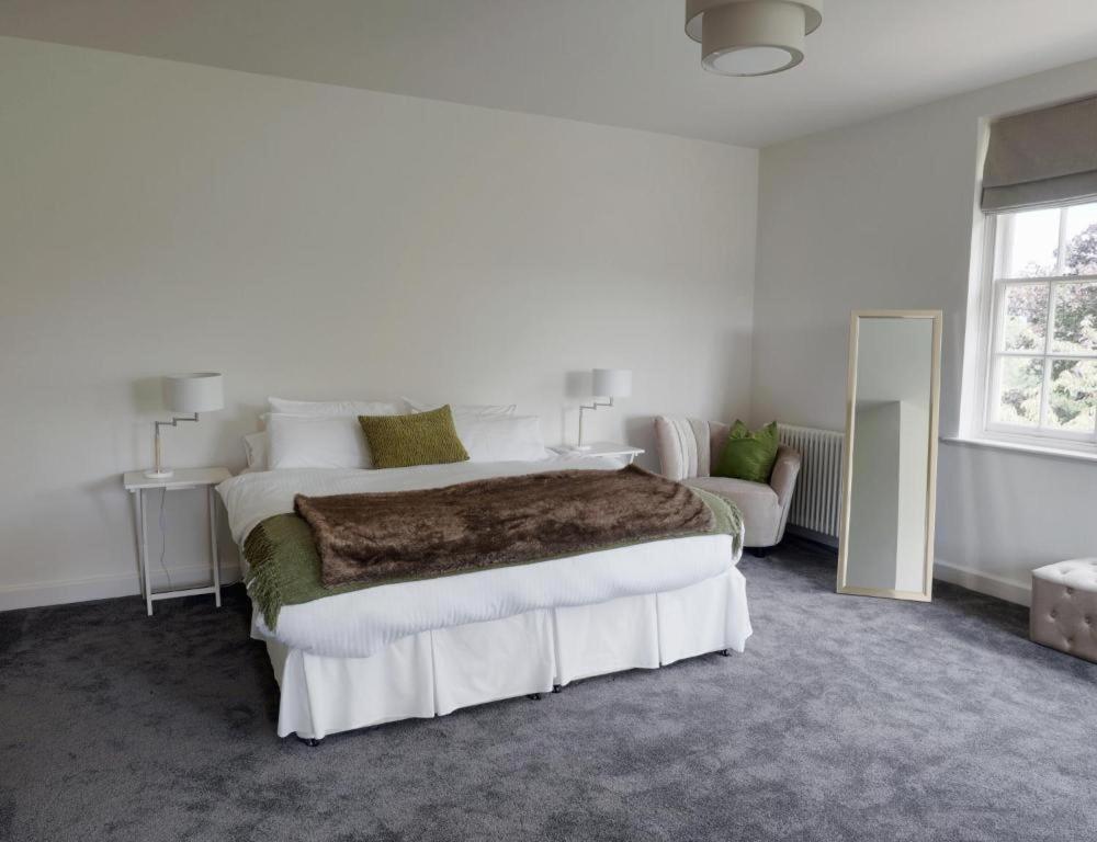 That Amazing Place Bed & Breakfast Harlow Eksteriør bilde
